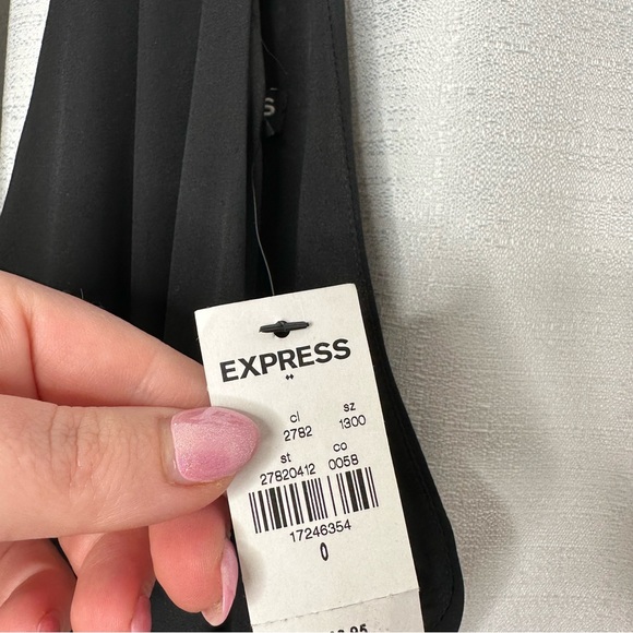 NWT Express Black Shift Keyhole Dress - Picture 2 of 6
